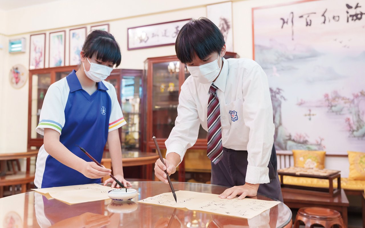 學校善用活動式教學,以不同有趣主題激發學 生的學習興趣,並結合中國傳統文化