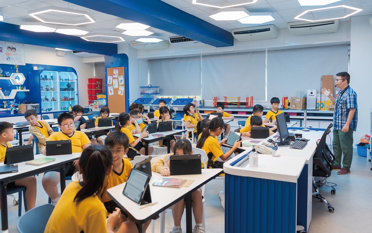 學校致力推動STEM教育,提升學生學習科學、 科技及數學的效能