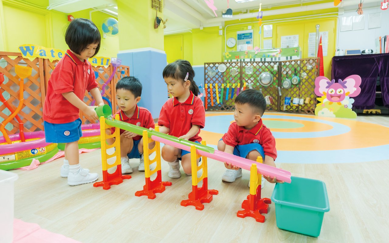 为幼儿提供愉快的学习环境及学习经历