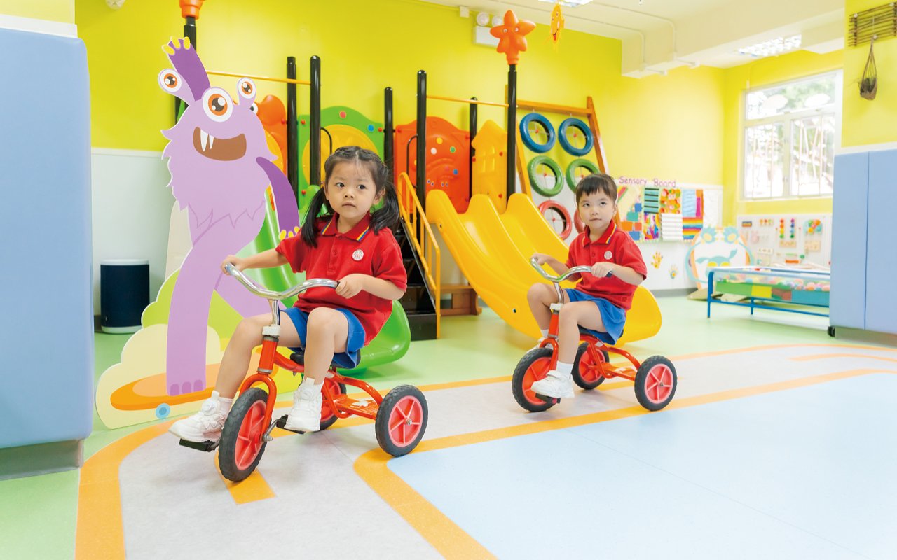 老师会细心地观察每位幼儿的行为与表现