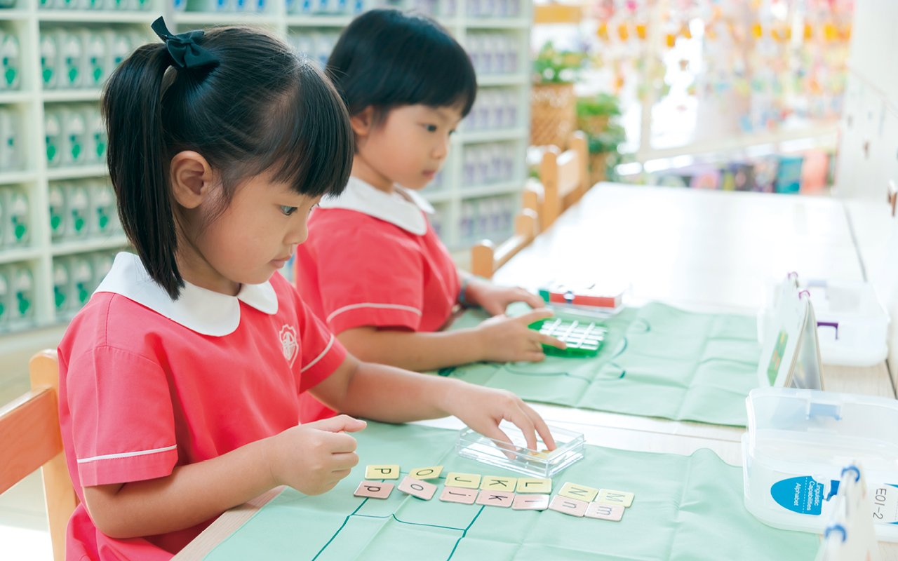 协助同学循序渐进巩固英文基础