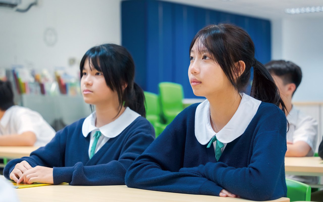 學校除常規校本課程外,逢星期二、四亦會為同學安排拔尖補底課程
