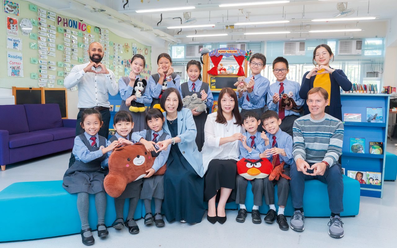 學校致力提供多元有趣的英語學習體驗,豐富校園生活,今年度更推出「3E課程」,讓同學享受(Enjoy)、提升(Enhance)及參與(Engage)英文學習。