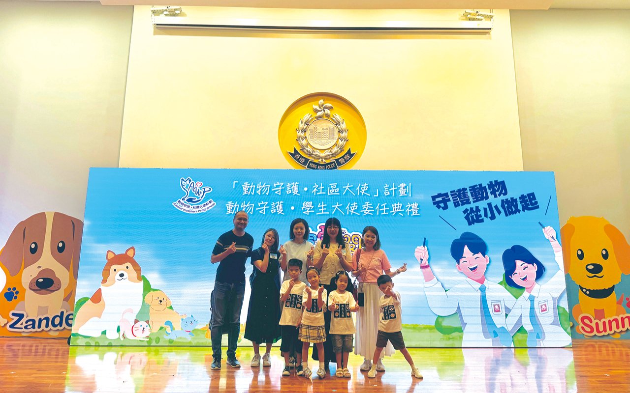 教导学生身体力行,学习照顾不同的小动物