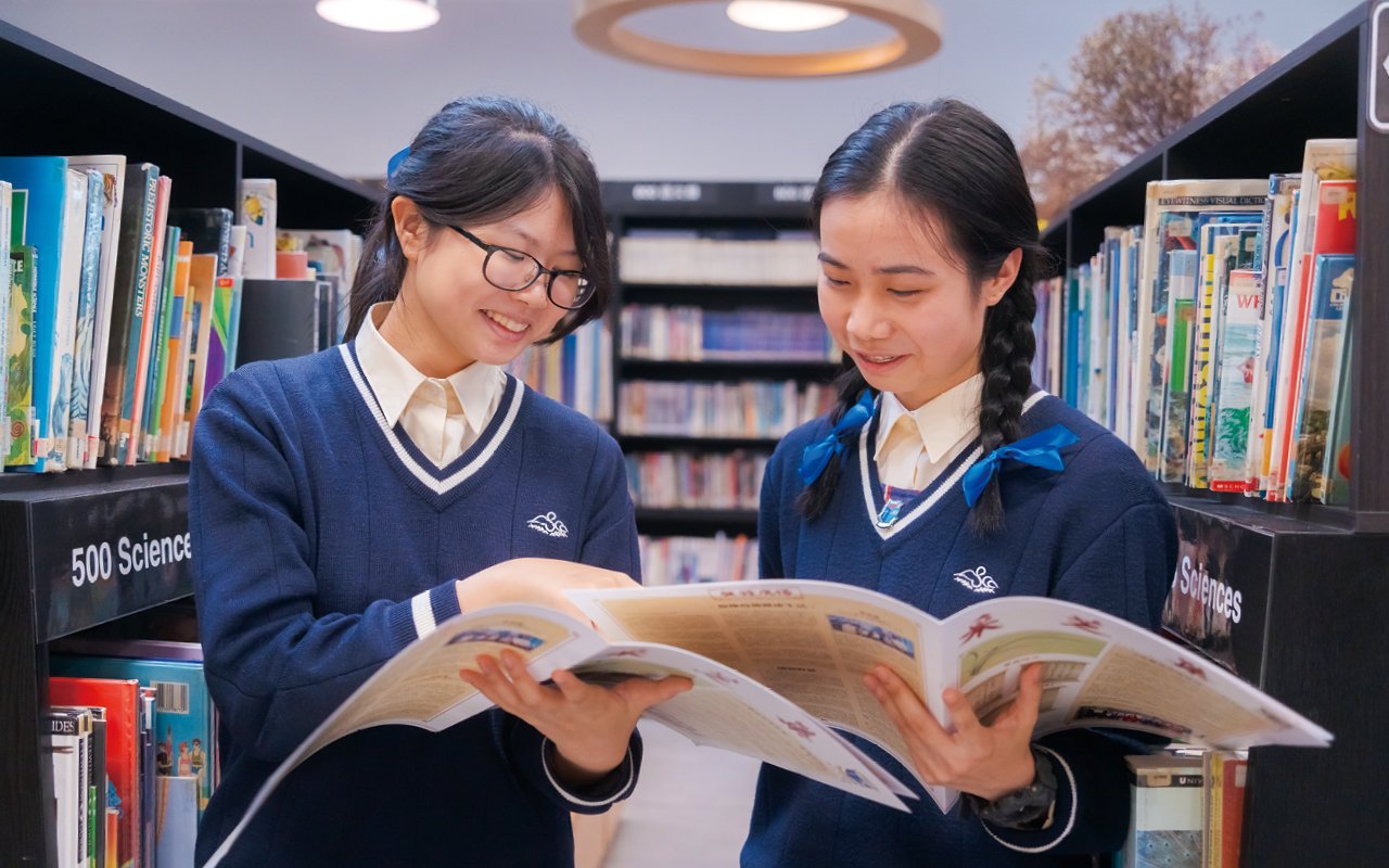 作為一所天主教女校,提供豐富的中、英文語境教育最能發揮女孩子的語言潛能