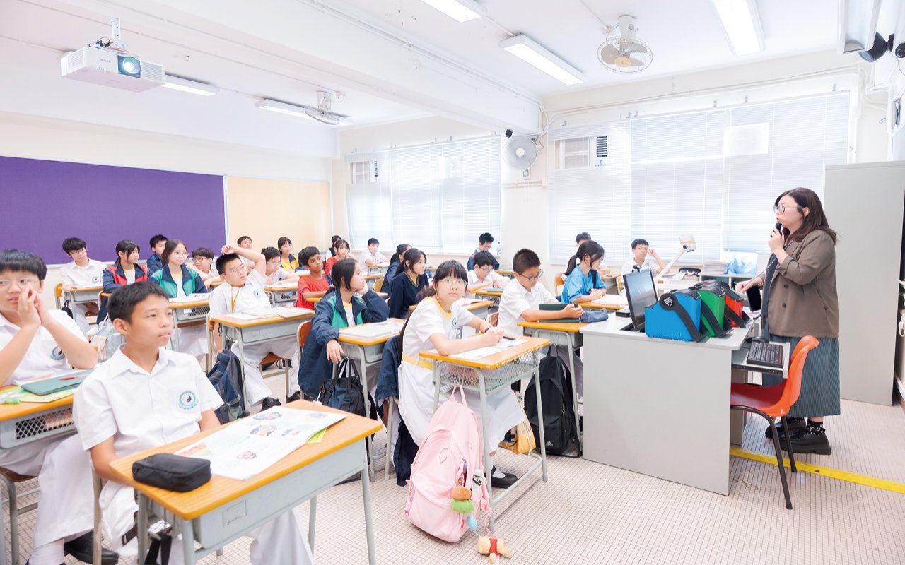 在高中課程規劃中,學校根據學生的能力進行分組教學