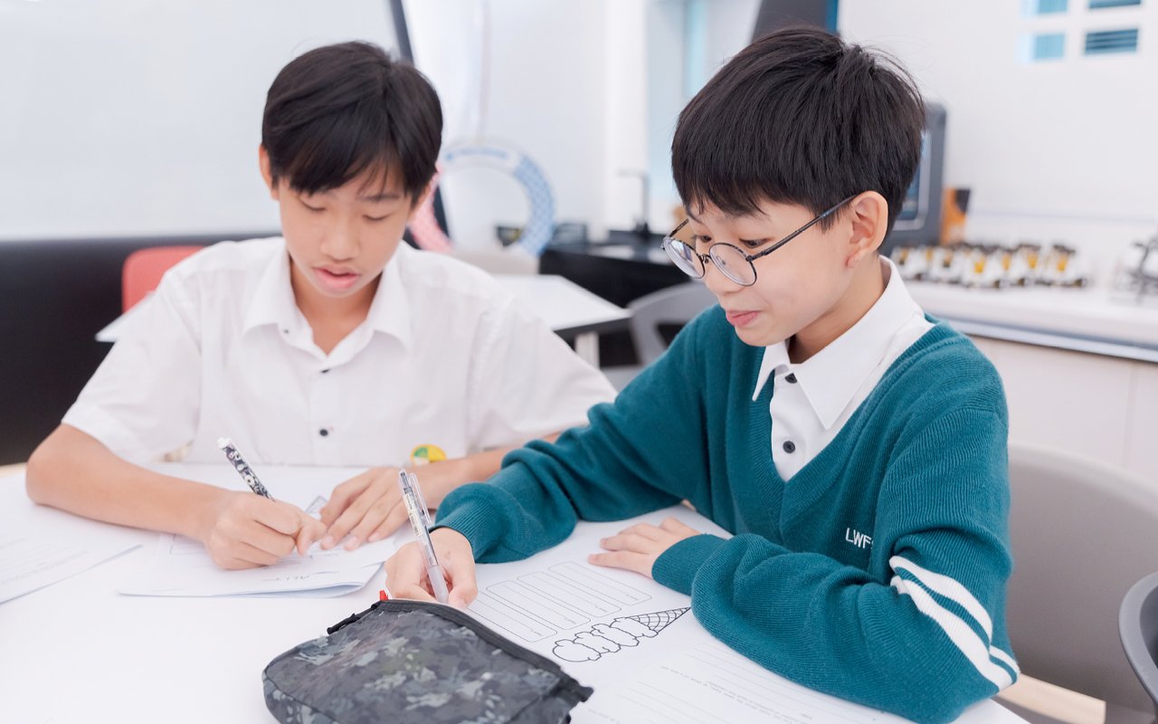學校會為有能力和興趣的高中生安排免費的雅思英語課程(IELTS)