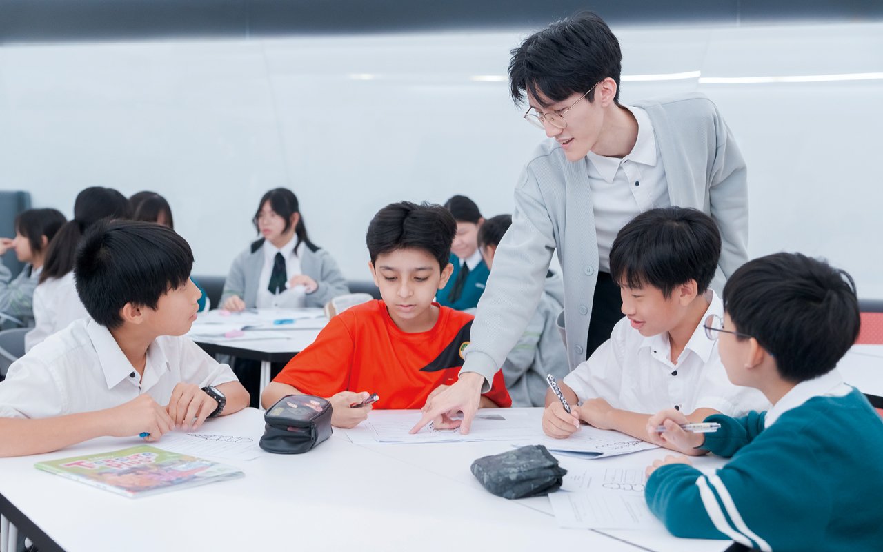學校與時並進,在英文課程中融入AI元素