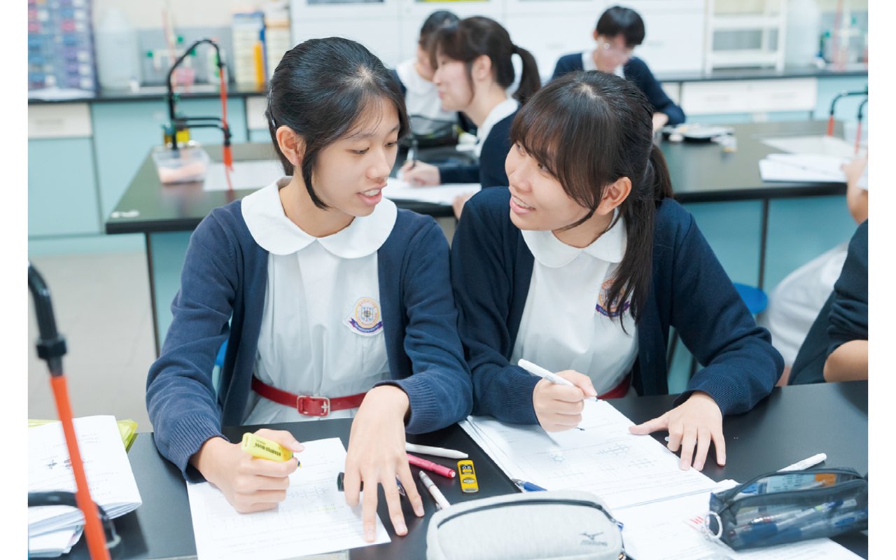 加強同儕間以英語互動交流,讓學生在愉快的氛圍中學習
