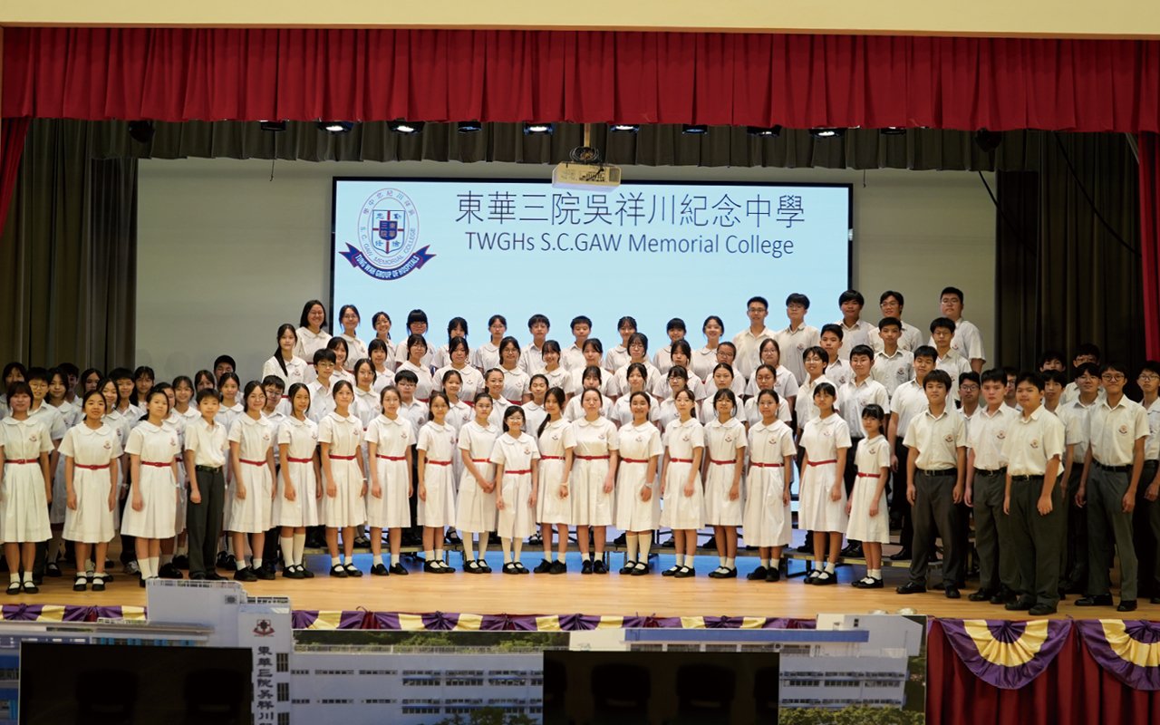 同學經常需要演唱英文歌曲,因此他們必須理解歌詞的意義和歌曲的背景