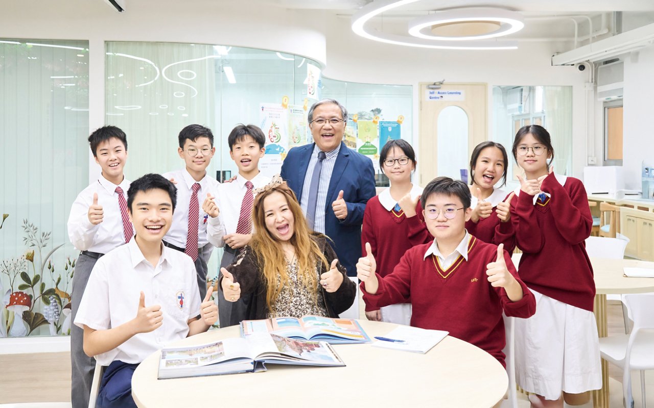 張豐校長相當重視英文教與學,透過全面而豐富的學習生活,幫助同學踏上成功之路