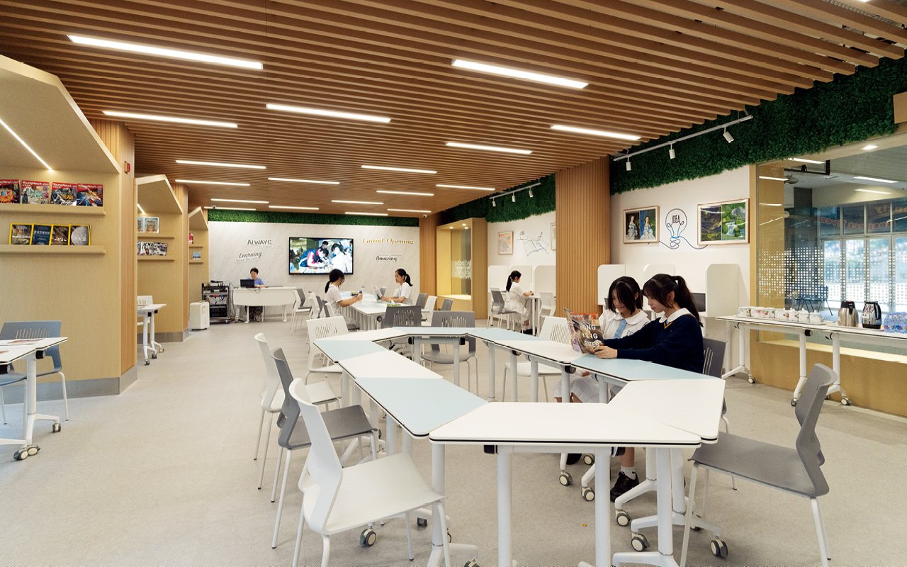 學校透過課堂內外的多元學習經歷,讓學生體會到學好英語不僅是應付考試