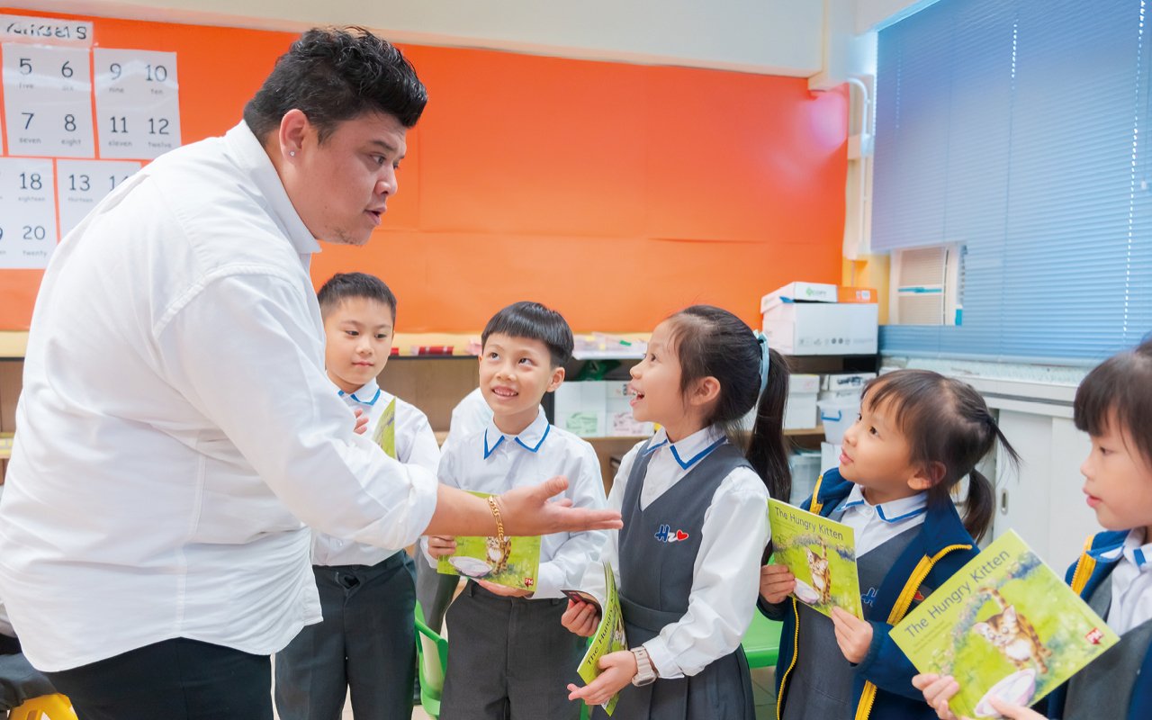 為營建優質英語學習氛圍,學校於多元智能課加入英語元素
