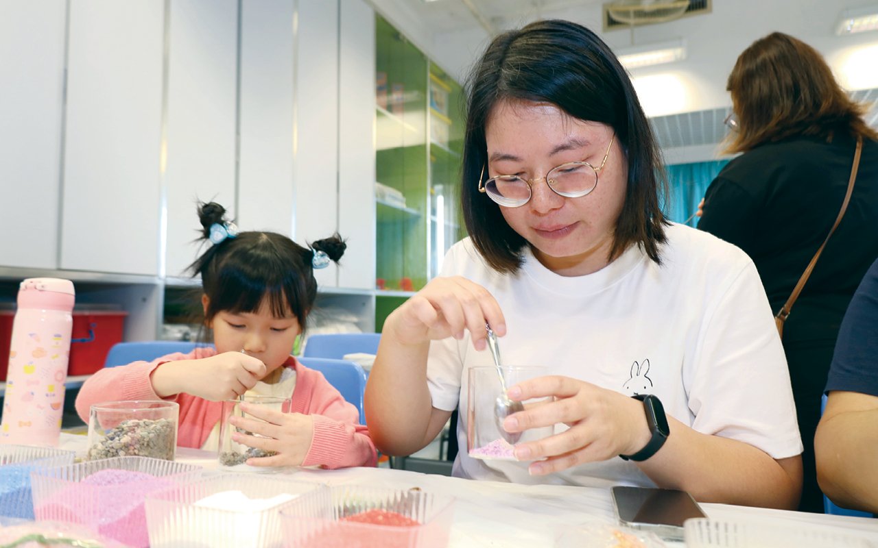 伊斯蘭鮑伯濤紀念小學 - 文化交匯 中外交織 三語交響 閃閃發亮
